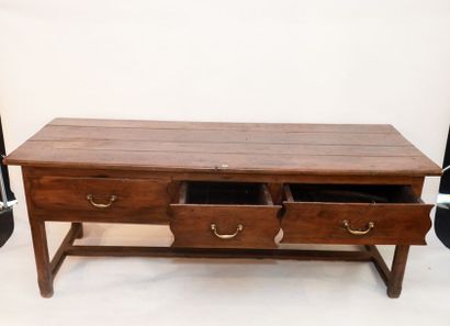 null Grande table-console rustique ouvrant par trois tiroirs en ceinture, XIXe, chêne...