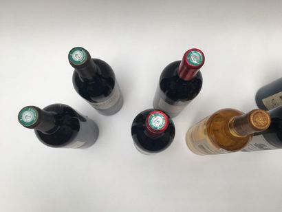 BORDEAUX Dix bouteilles :

- (PESSAC-LÉOGNAN), rouge, Château La Louvière 1994, quatre...
