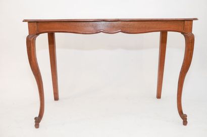 null Table-console de style Louis XV, début XXe, chêne ciré mouluré, 75x112x54 cm...