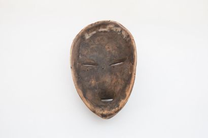 ART TRIBAL Masque, travail de Côte d'Ivoire, XXe, bois sculpté à patine d'usage,...