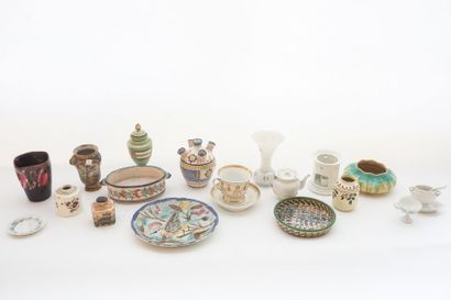 null Lot d'objets principalement en céramique européenne, seize pièces (jardinière,...