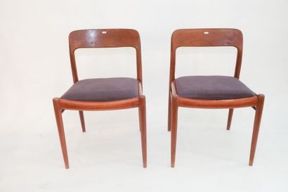 MØLLER Niels Otto (1920-1981) Paire de chaises Design, travail danois, circa 1970,...