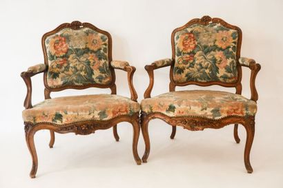 null Paire de fauteuils à la reine d'époque et de style Louis XV, mi-XVIIIe et XIXe,...