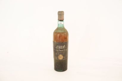 BORDEAUX (SAINT-ÉMILION) Château Pavie-Decesse 1942, une bouteille [mi-épaule, a...