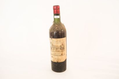 BORDEAUX (SAINT-JULIEN) Rouge, Château Beychevelle 1942, une bouteille [haut-épaule,...