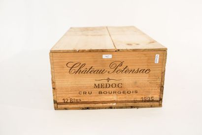 BORDEAUX (MÉDOC) Rouge, Château Potensac 1995, douze bouteilles dans leur caisse...