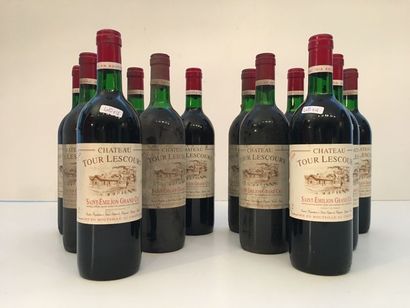BORDEAUX (Saint-Emilion - Grand Cru) Rouge, Château Tour Lescours 1988, douze bouteilles...