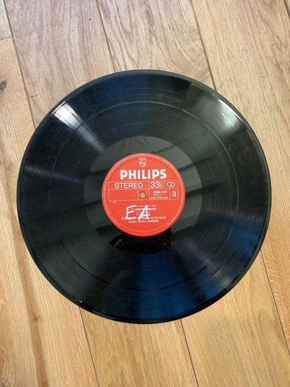 null Yvon TAILLANDIER



Sérigraphie sur disque vinyle, 

signée de la main de l'artiste

«danse...