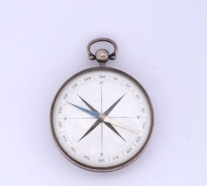 null Une boussole et un thermomètre Réaumur combinés sous forme d’une montre double...