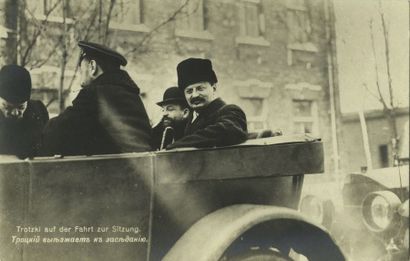 null Photographe non identifié. Léon Trotski (1879-1940), 1918. Tirage argentique...