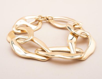null Tiffany par Elsa Peretti. 
Modèle Aegen. 
Bracelet en or jaune 750°/00. 
Signé....