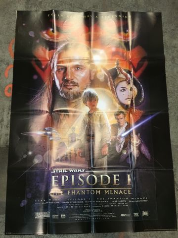 null Ensemble de plus de 200 affiches de cinéma sur le thème de la SF et du Fantastique.
Affiches...