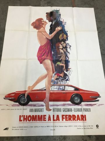 null Ensemble de plus de 100 affiches sur le thème du cinéma américain essentiellement.
Affiches...