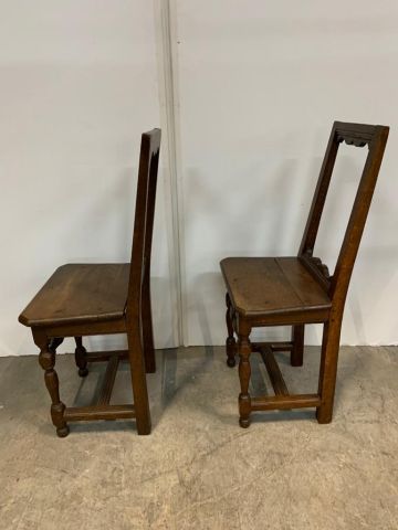 null Deux chaises Lorraine en chêne, XIXè siècle