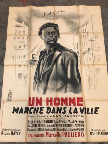 null Ensemble de plus de 300 affiches et affichettes de cinéma des années 50 à 2000.
Affiches...