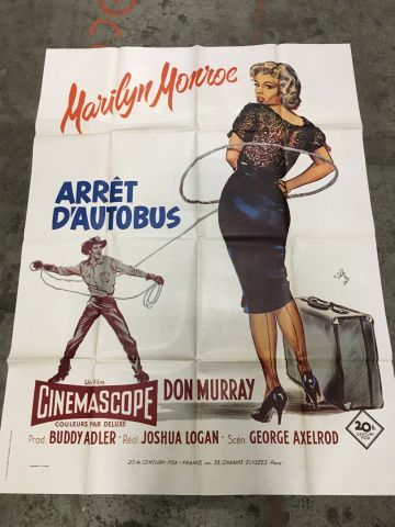 null Ensemble de plus de 60 affiches de cinéma des années 50 à 80.
Affiches originales...