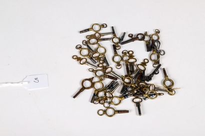 null Lot of about 35 watch keys, 19th and 20th centuries.