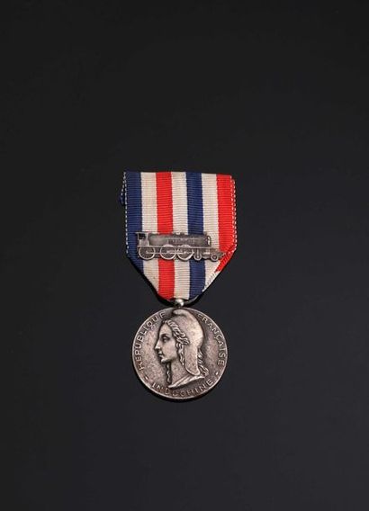 null INDOCHINE. Médaille d’Honneur des chemins de fer au buste de la République par...