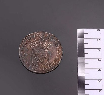 null -IDEM-. Half shield with tie, 1676 Paris. G 177. Rare and APC, dark patina