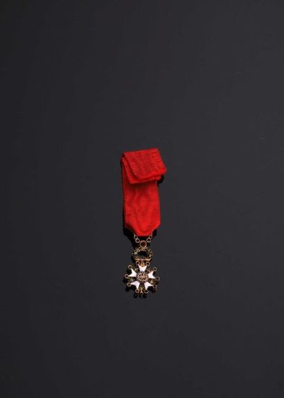 null -IDEM-. Officer's star: miniature in gold (13 mm), luxury model with 15 gems...