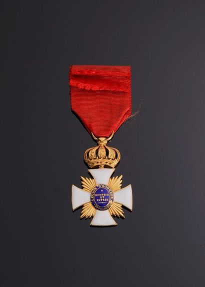 null .-IDEM- Médaille d’honneur ovale en vermeil attribuée sur la tranche. Super...