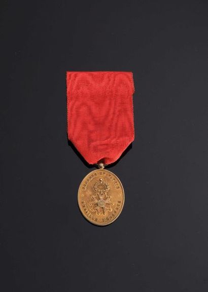null LEGION OF HONOR EDUCATION HOMES. Oval Medal of Honour (32x26 mm) in vermeil...