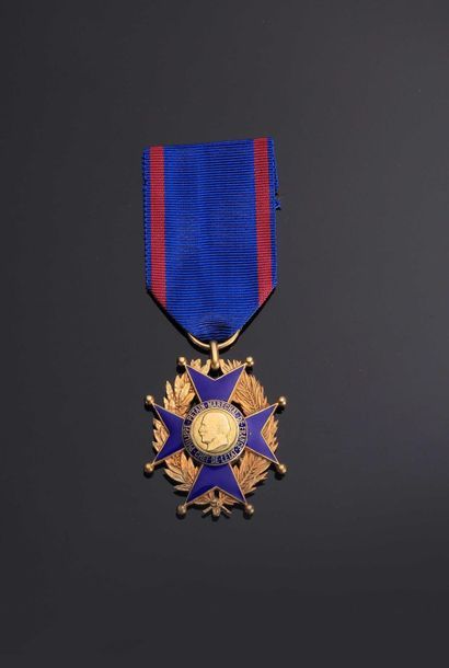null ETAT FRANÇAIS. Ordre national du travail (fondé en 1942). Croix de chevalier...