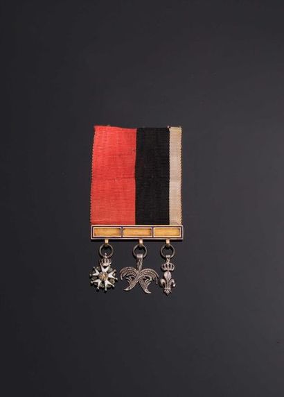 null MINIATURES. Barrette début 19ème siècle de 3 décorations : Légion d’Honneur...