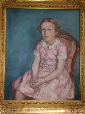 null Karl ROTH-CORAUX (1903-1978)
Portrait of a granddaughter in pink dress
Oil on...