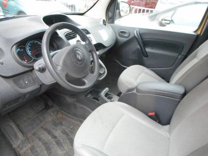 null CTTE FOURGON RENAULT Modéle : KANGOO ZE CX-256-NQ Type constructeur : FW0ZBC...