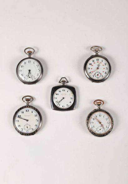 null Cinq montres niellées dont trois à ancre, une avec boîtier rectangulaire.