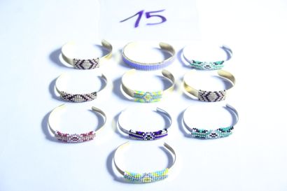 1 lot de bijoux fantaisies : 10 bracelets...