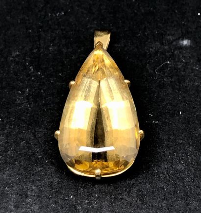 null Pendentif de forme poire en or jaune 18K (750°/°°), serti d'une pierre jaune...