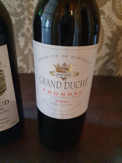 null 3 bouteilles de vins : 

- Château d'Arcins, Haut Médoc, 2002

- Château Haut-Liscoud,...