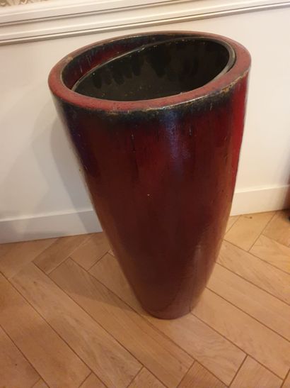 null 1 grand vase moderne rouge verni

En l'état