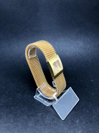 null Montre-bracelet en or jaune étranger 18K (750°/°°).

Boîtier rectangulaire bombé,...