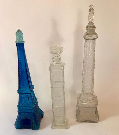 null 3 carafes en verre moulé en forme de monuments : Colonne Vendôme, La Tour Eiffel...