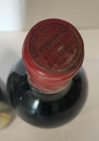 null 2 bottles

Château de SALES - Pomerol

1985

Slightly stained and damaged labels....