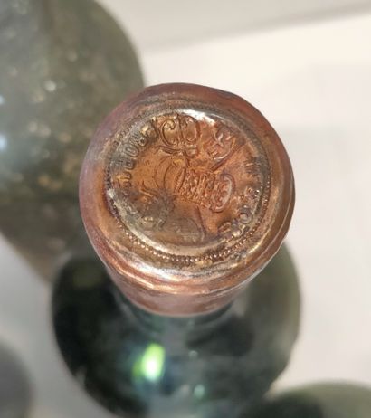 null 12 bouteilles

GRANDS CRUS DE BORDEAUX A VENDRE EN L'ETAT 

1 Château GAZIN...