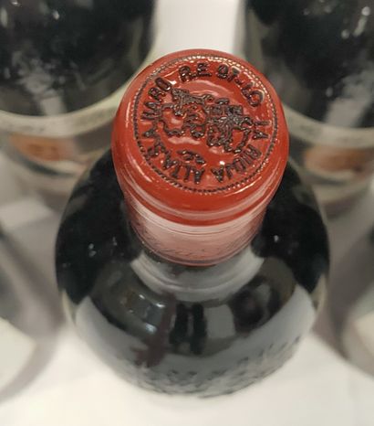 null 6 bottles

RIOJA Reserva - "La Rioja Alta

1991

2 levels base neck.