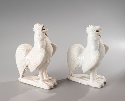 null CHINA, 18th-19th century

Pair of white porcelain statuettes,

representing...