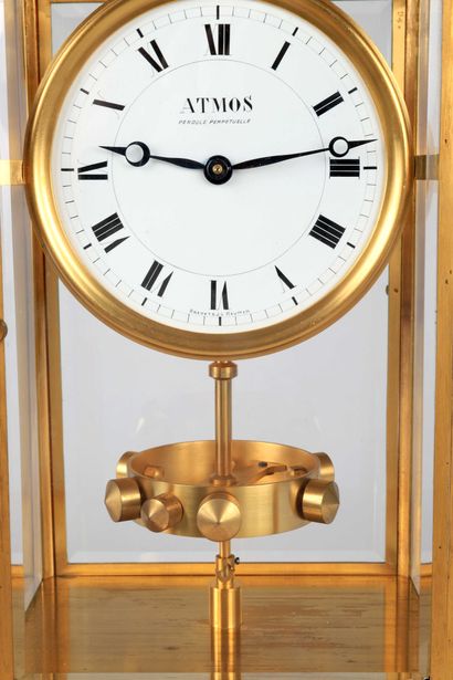 null Atmos' mantel clock signed 'Atmos perpetual clock / Patents J. L. Reuter' N°...