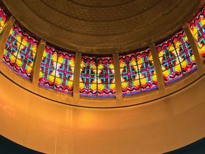 null The 16 windows of the Dome 



Each with 6 volumes, they are geometrically decorated...