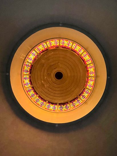  The 16 windows of the Dome 
 
Each with 6 volumes, they are geometrically decorated...
