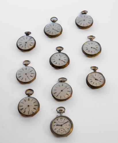 Ten watches of which nine in silver, with...