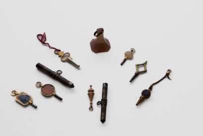 Ten various keys (stone set, cylinders).