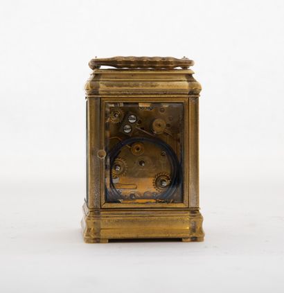 null Small travel clock with large and small chimes and repeater, signed (dial),...