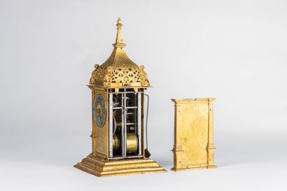 null Tower or turmchenuhr table clock with hour chimes, southern Germany, ca. 1580.

Front:...