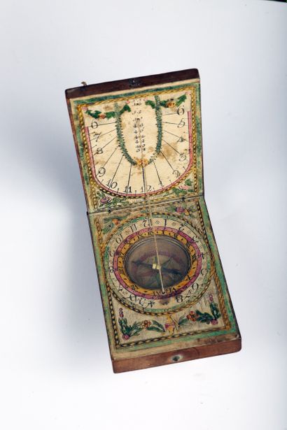 null Portable diptych sundial in wood and printed paper (some stains) and colored,...