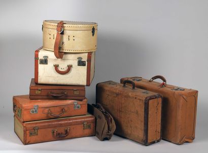 null Lot de bagagerie : une boîte à chapeaux, six valises dont certaines chiffrées...